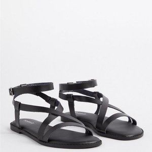 TORRID NWOT Ankle Strap Gladiator Sandal - Size 6 WW